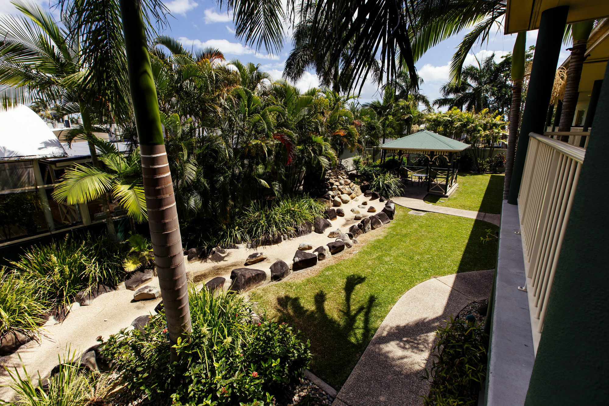 Shamrock Gardens Motel Mackay Exterior photo